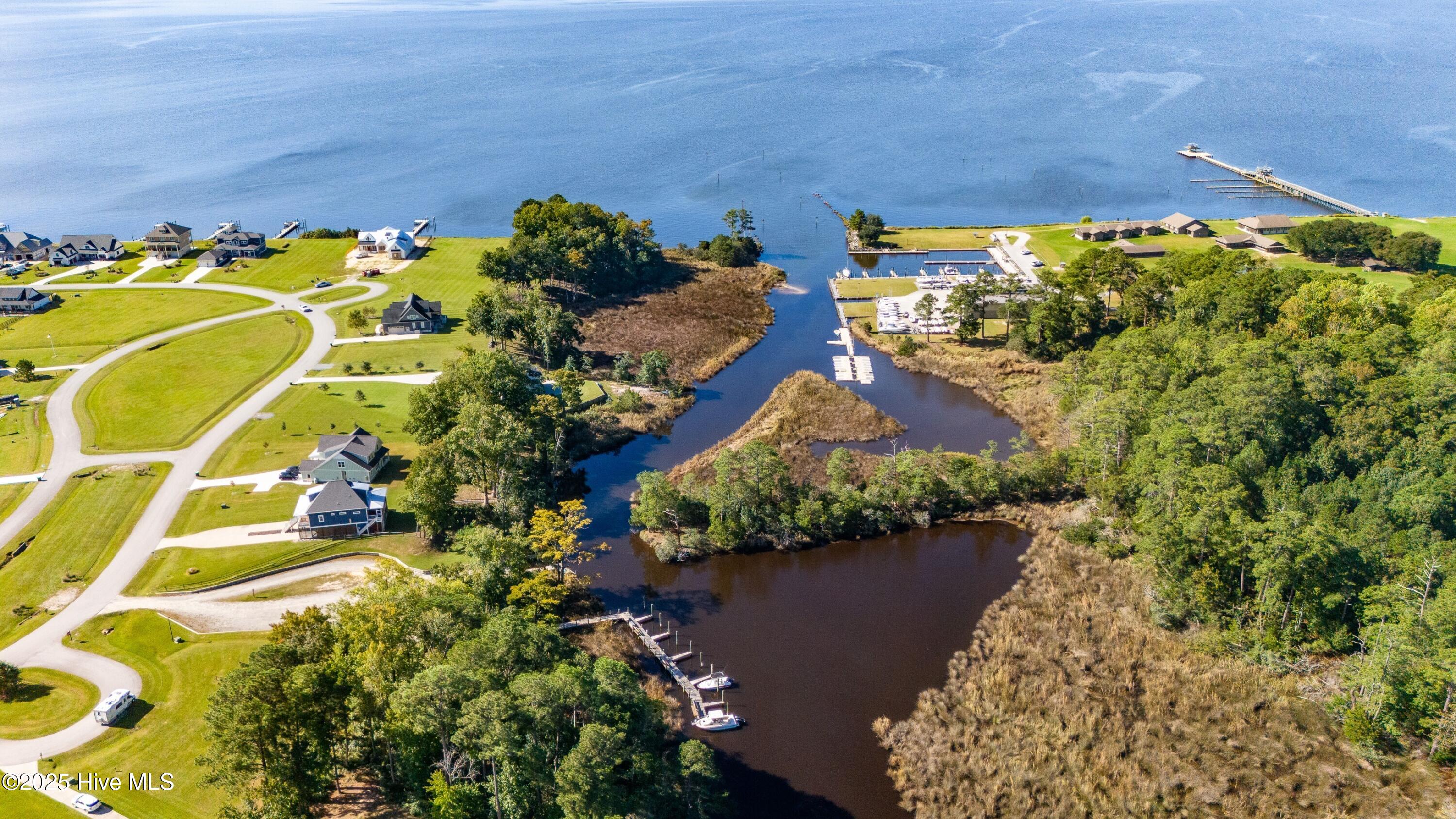 124 S Brightleaf Drive, Minnesott Beach, NC, 28510