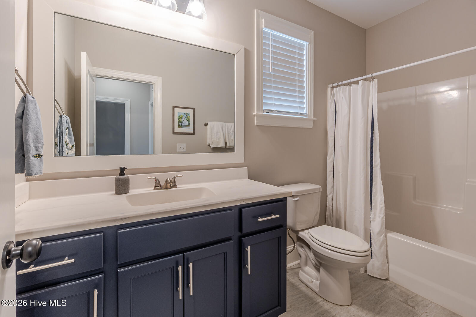 100555037 | Photo 40