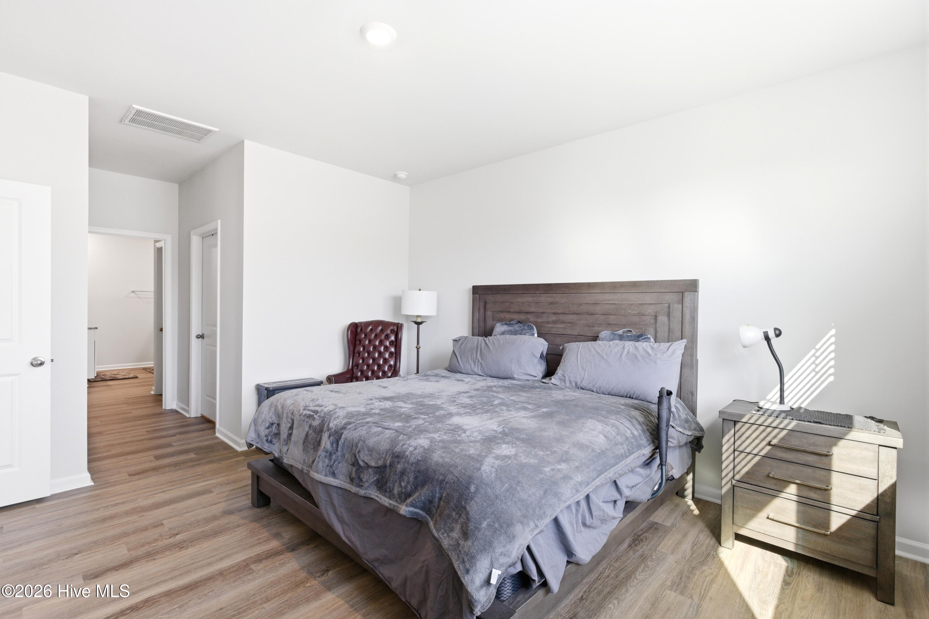 100563047 | Photo 31