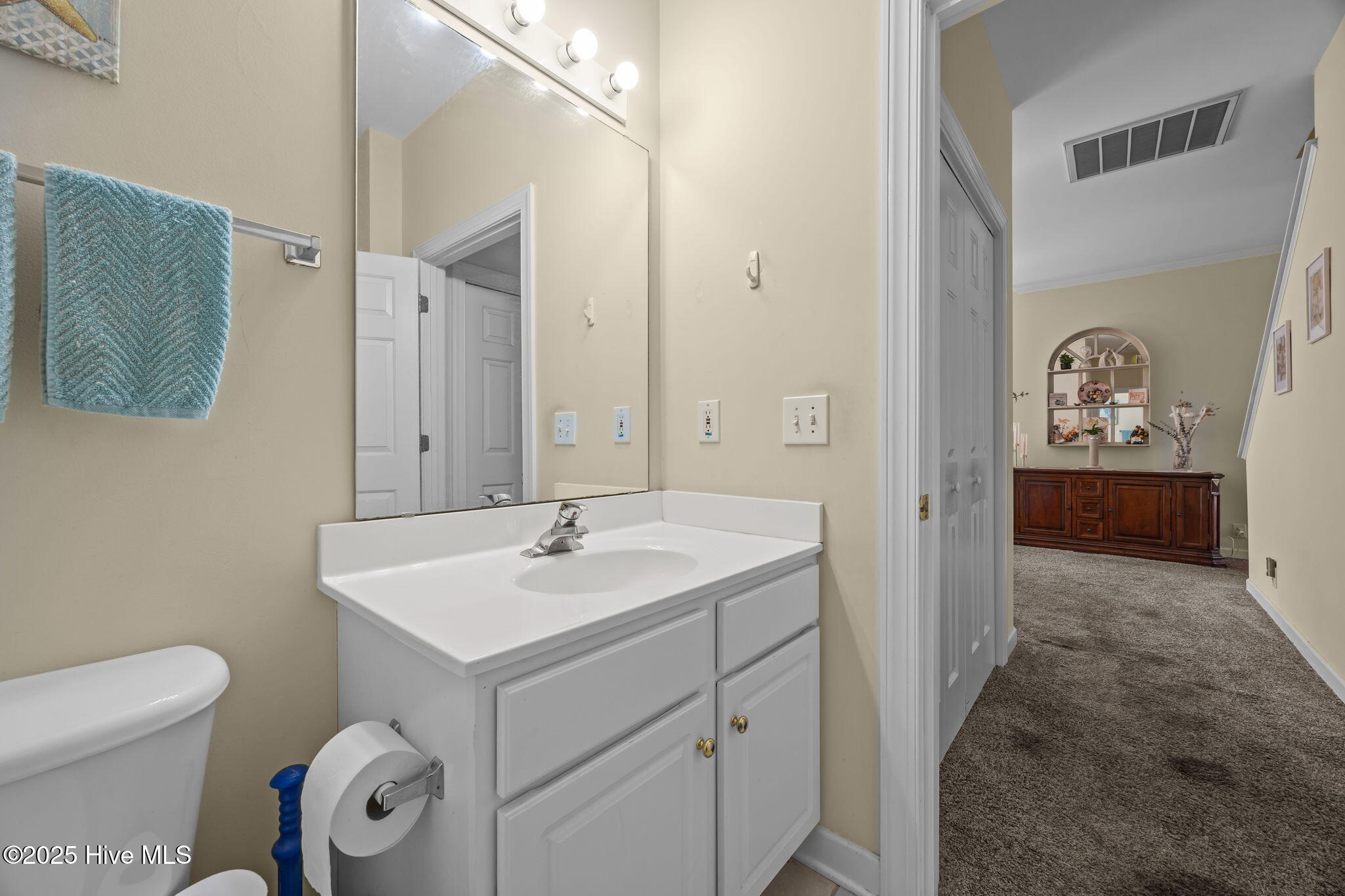 100532980 | Photo 31