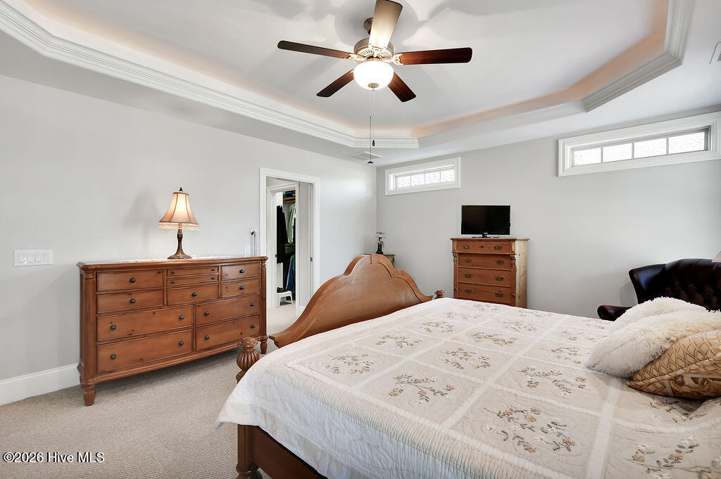 100554017 | Photo 23