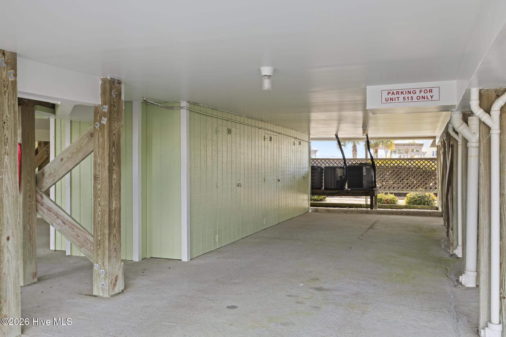 100555648 | Photo 19