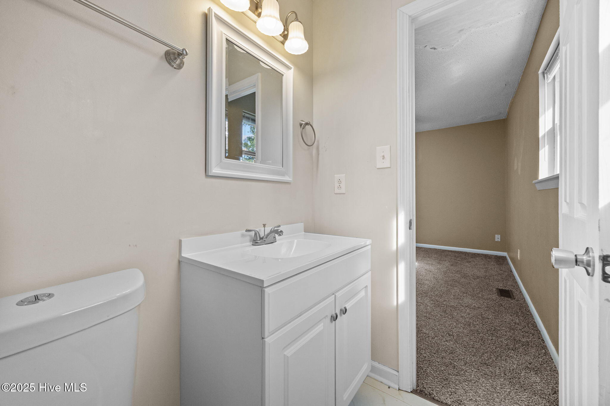 100539019 | Photo 24