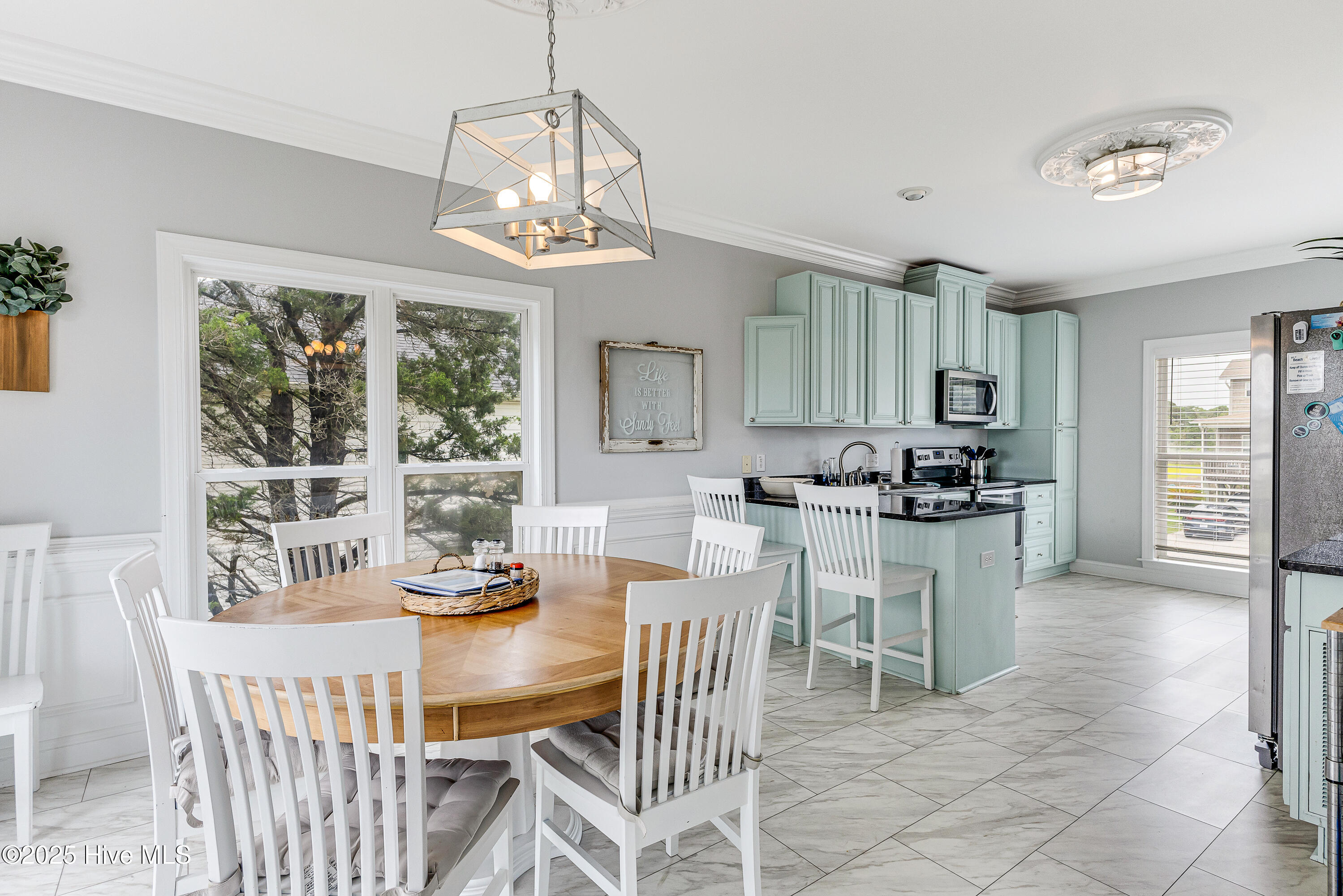 100514949 | Photo 12