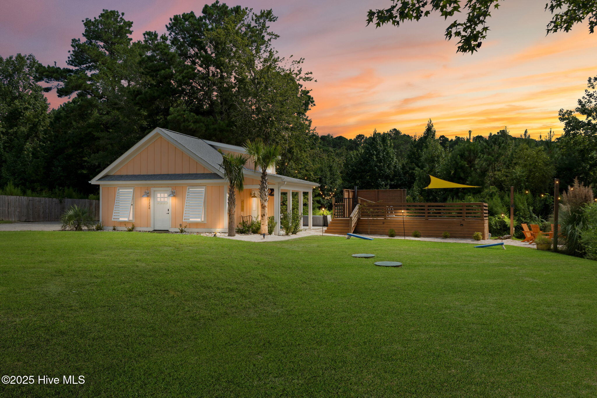 100537290 | Photo 34