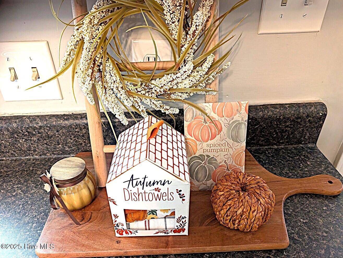 206 Hickory kitchen decor