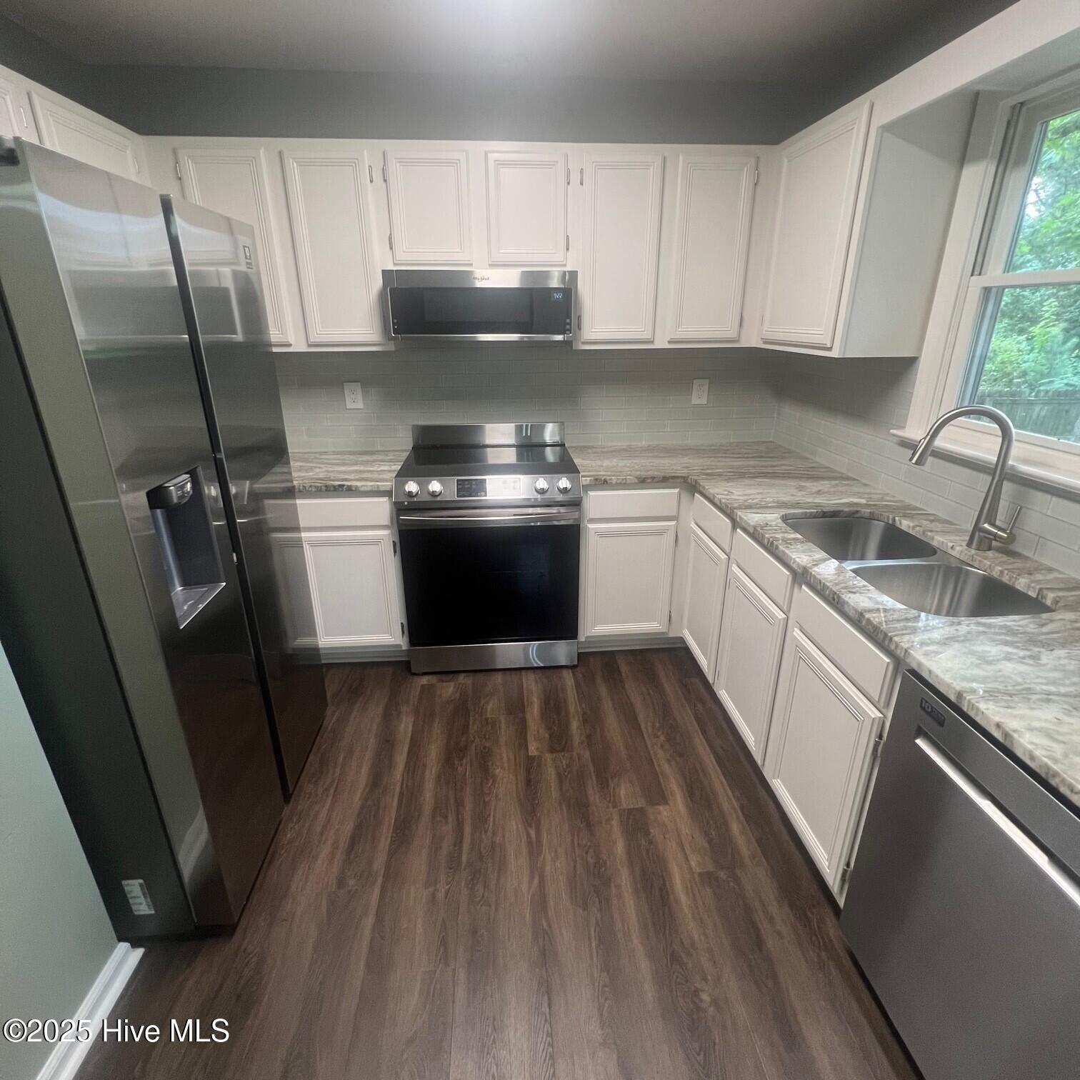 Kitchen - 7-22-24 - 1303 Cedar Lane