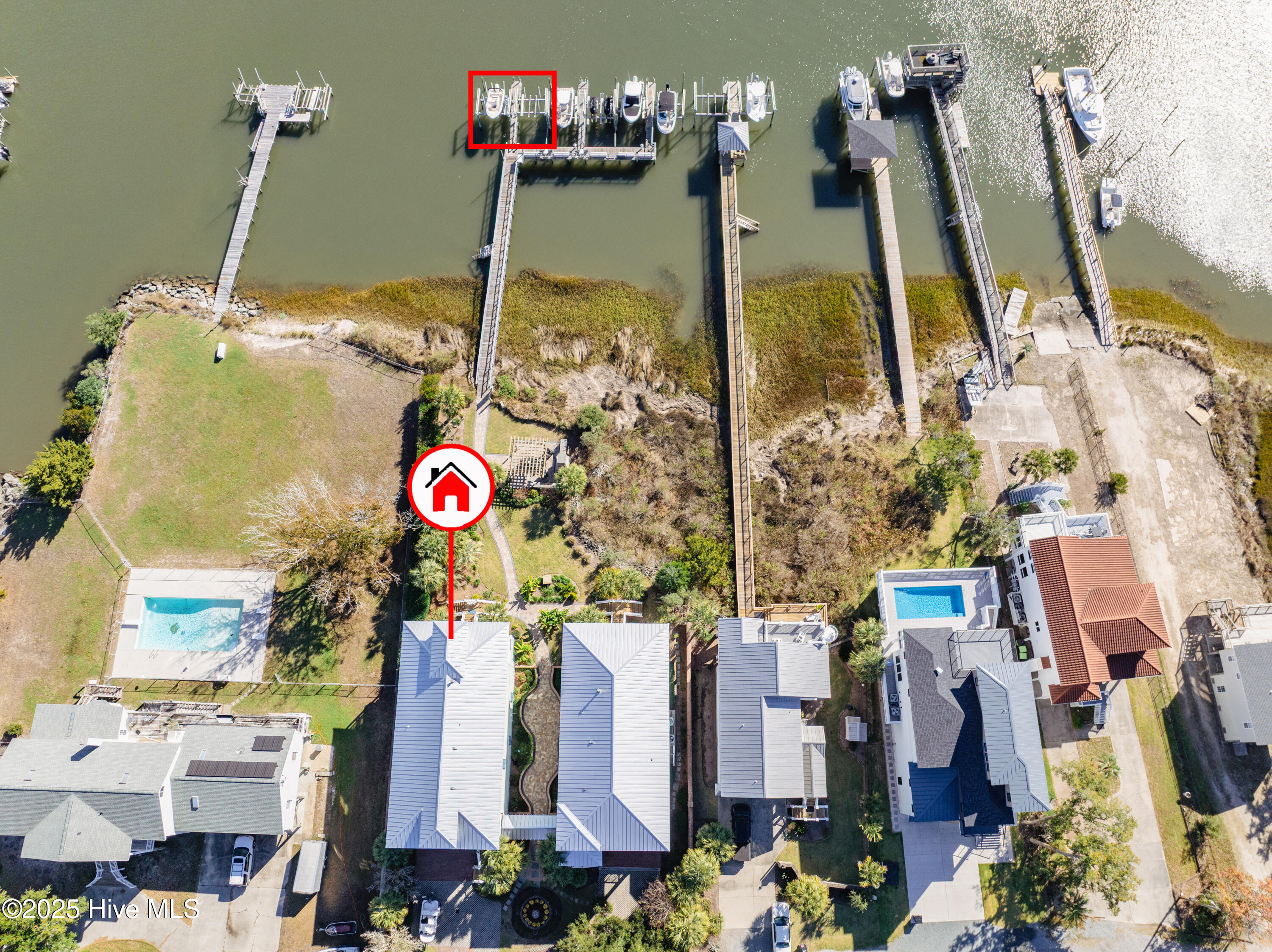 100541249 | Photo 97