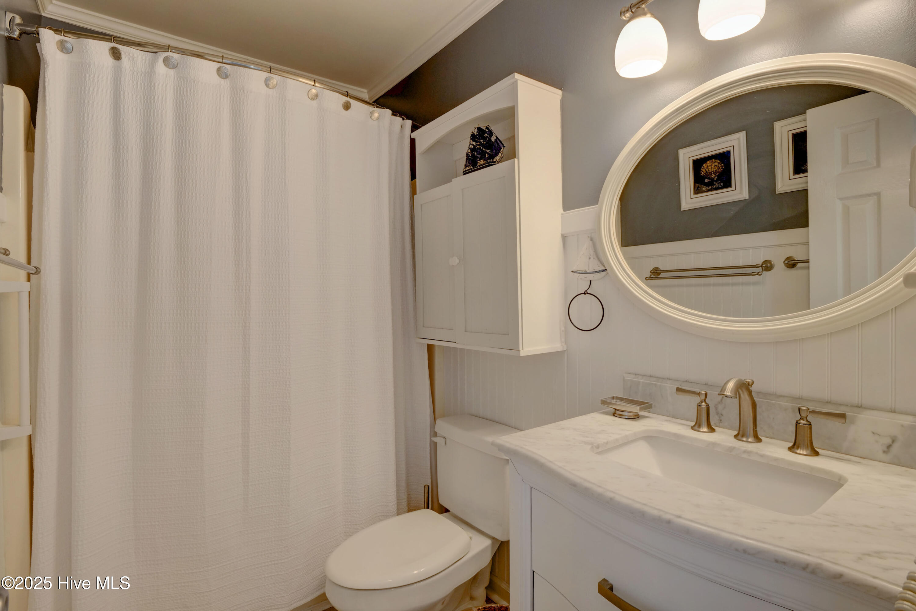 100521295 | Photo 25