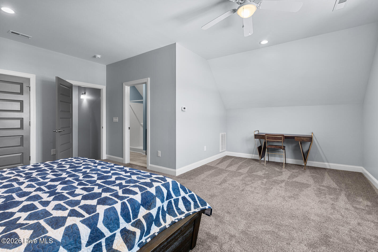 402 King Richard Court,Jacksonville