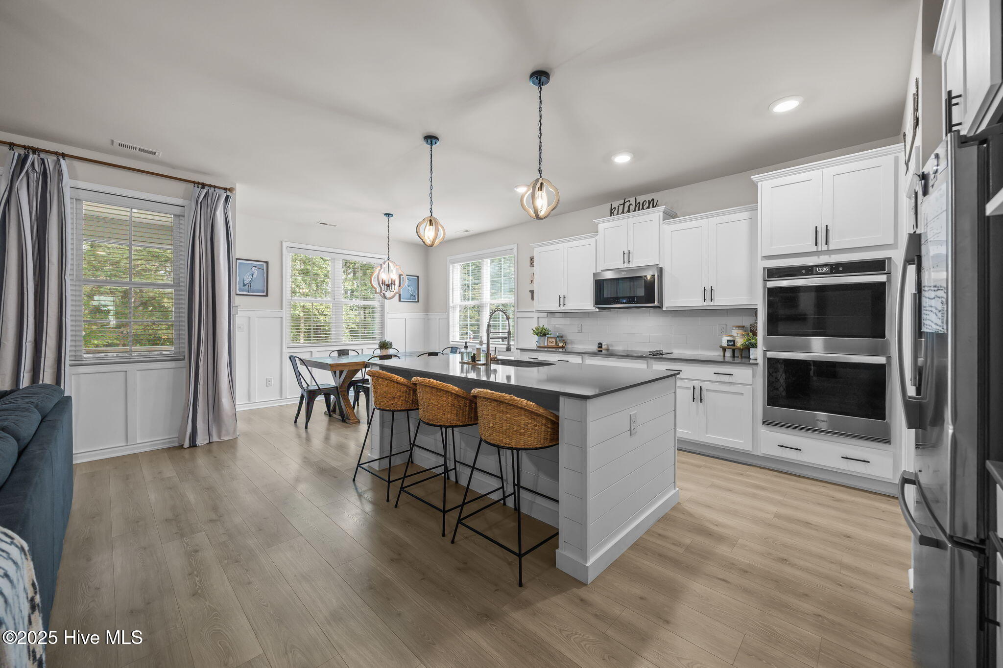 100535538 | Photo 13