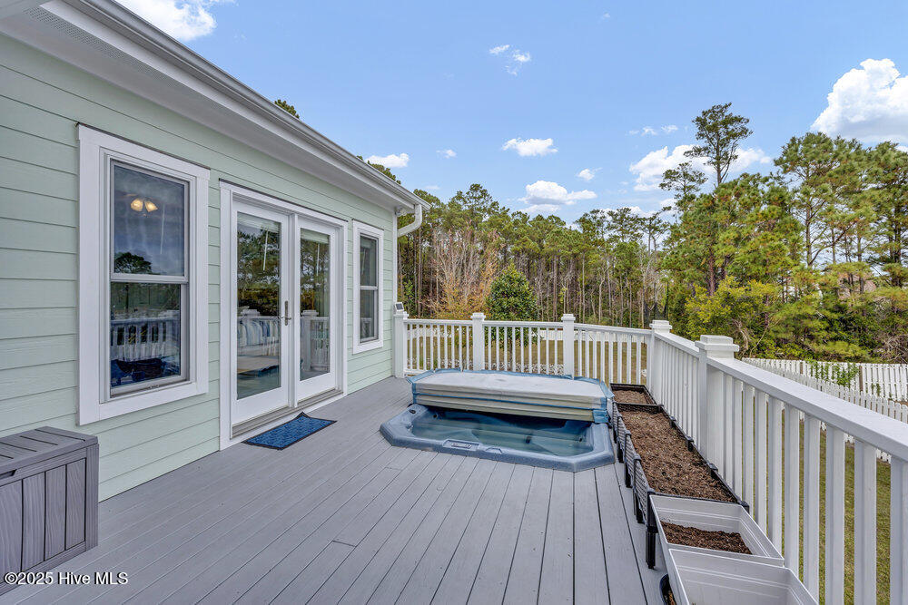 100542782 | Photo 34