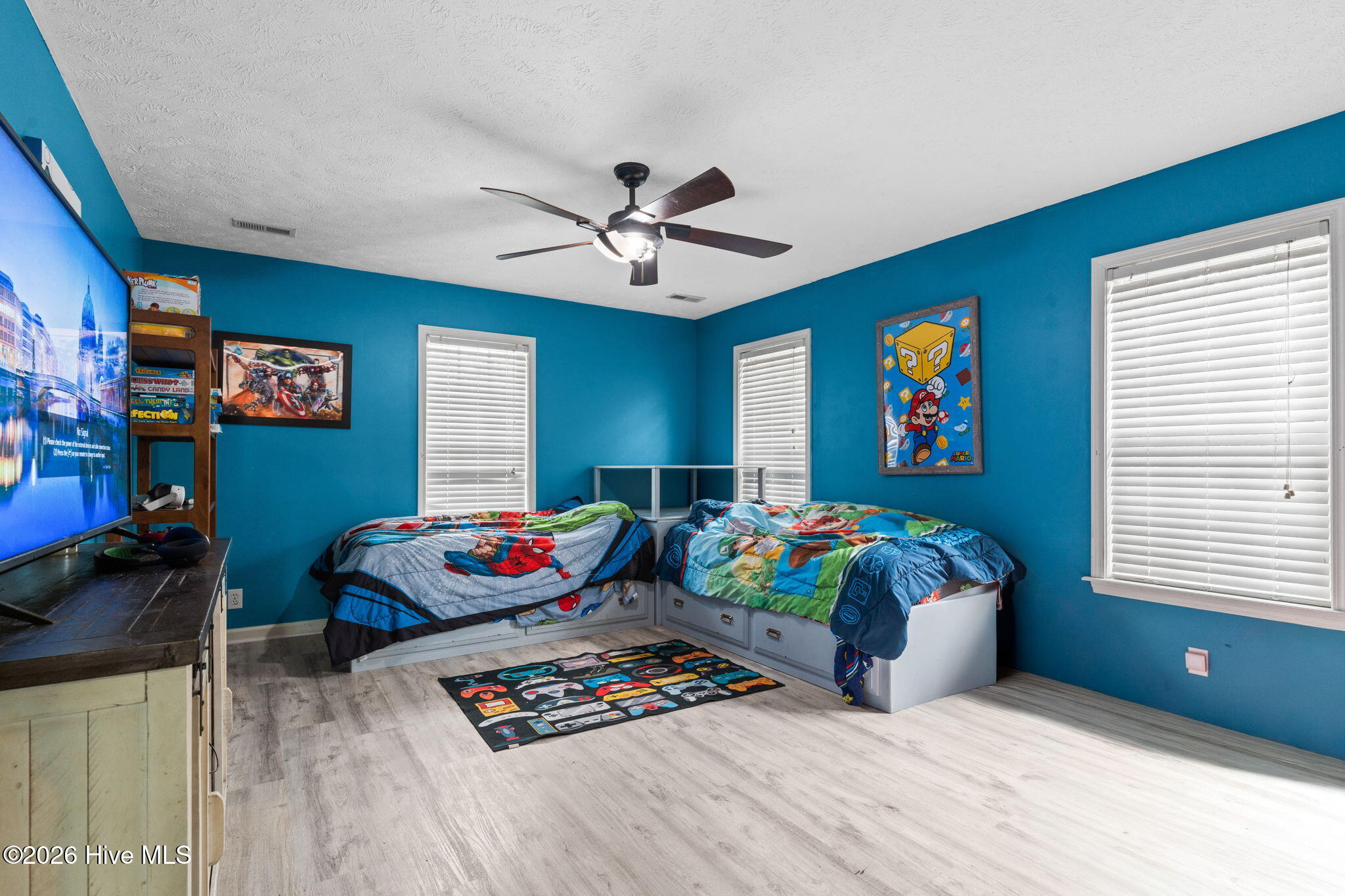 100556346 | Photo 12