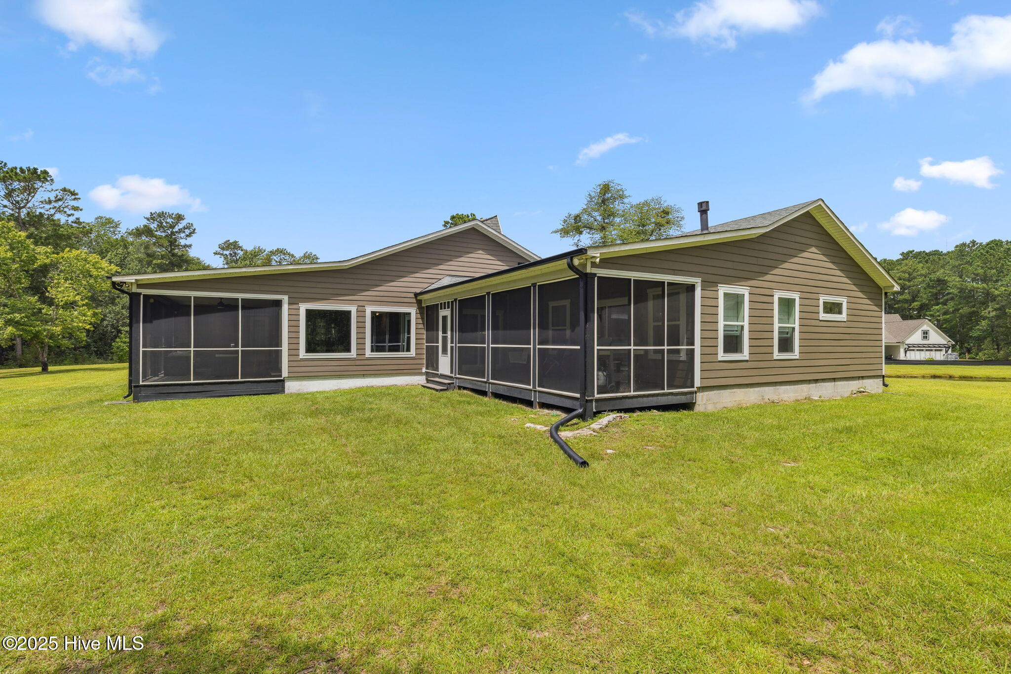 100520398 | Photo 53