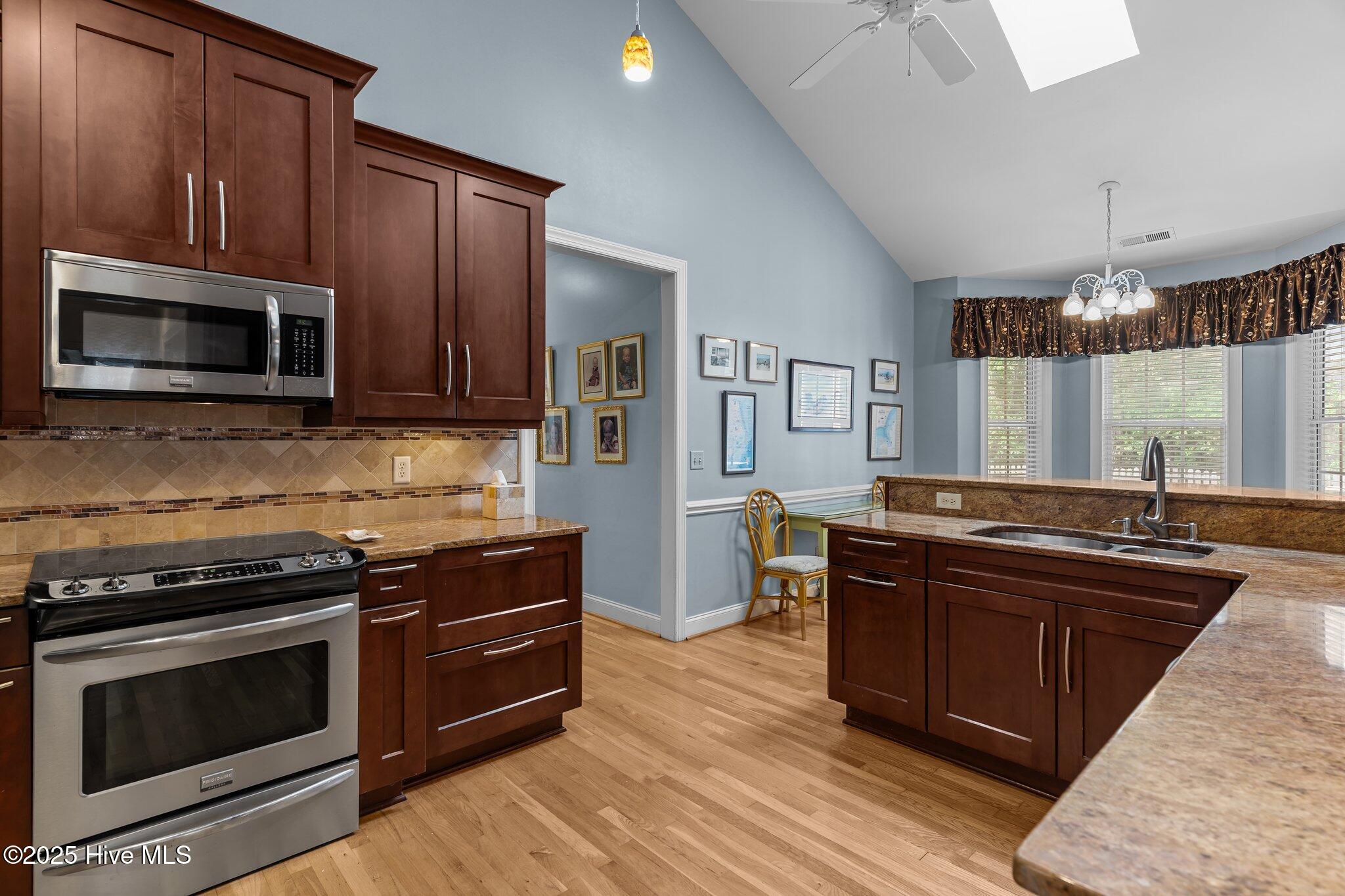 5415 Dunmore Road, Wilmington, NC 28409 – photo 14: 6-web-or-mls-BTS02826