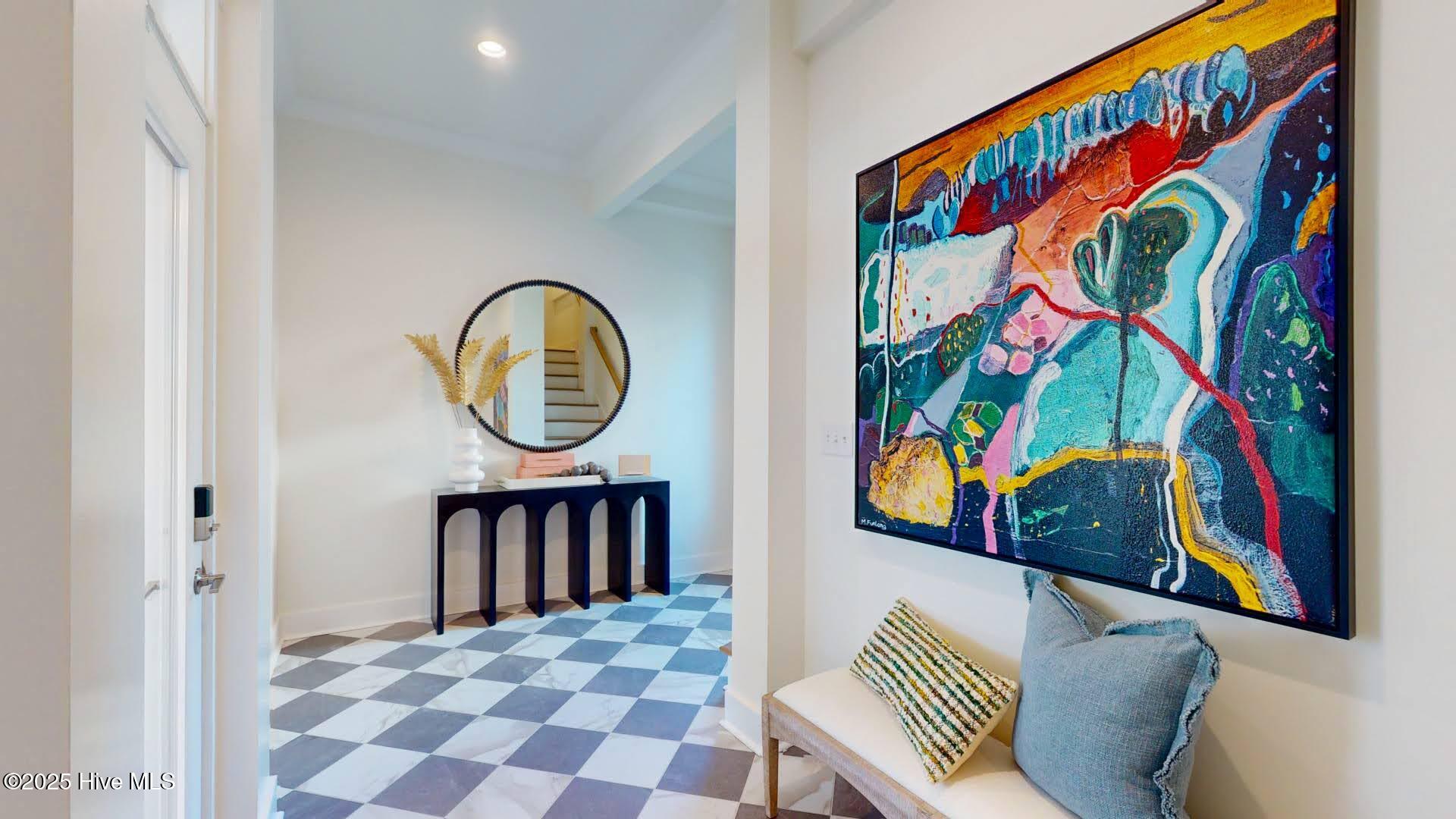 100560716 | Photo 21