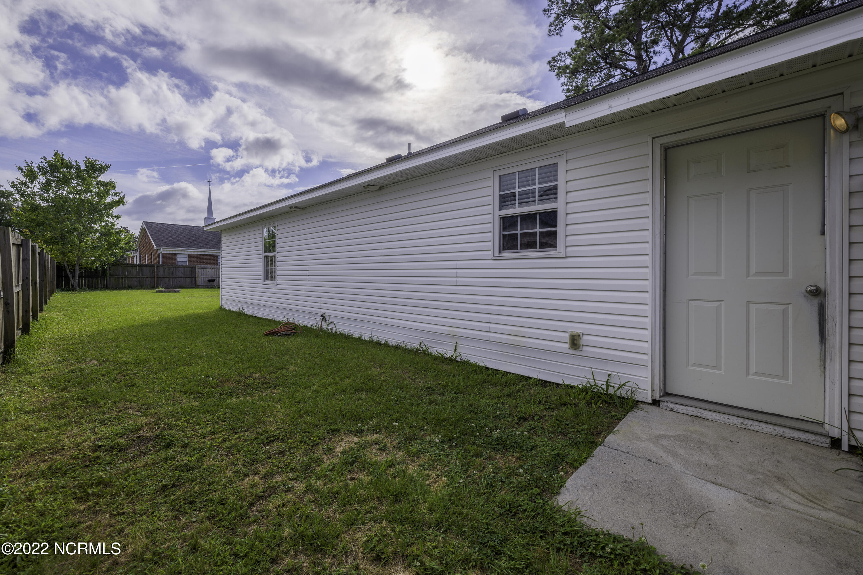 100568237 | Photo 15