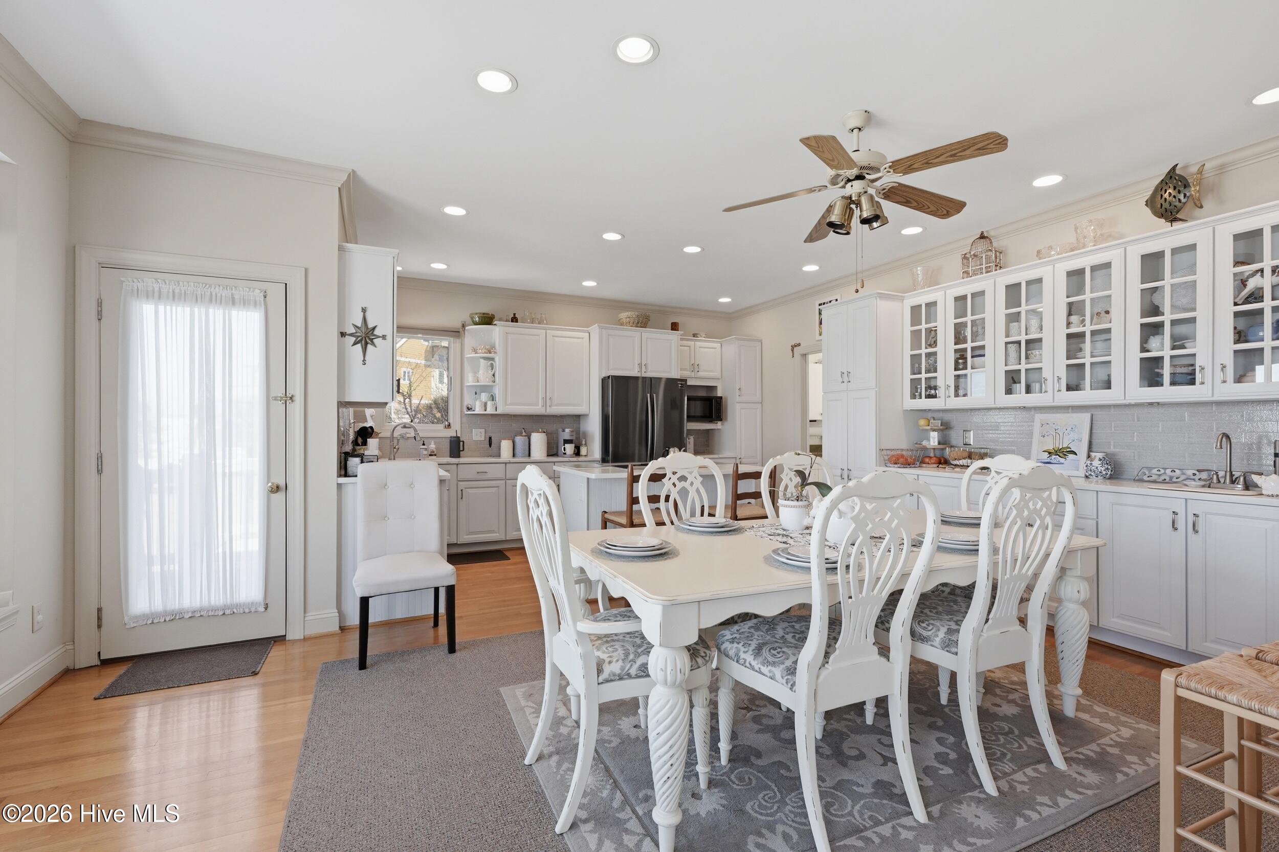 100561994 | Photo 15