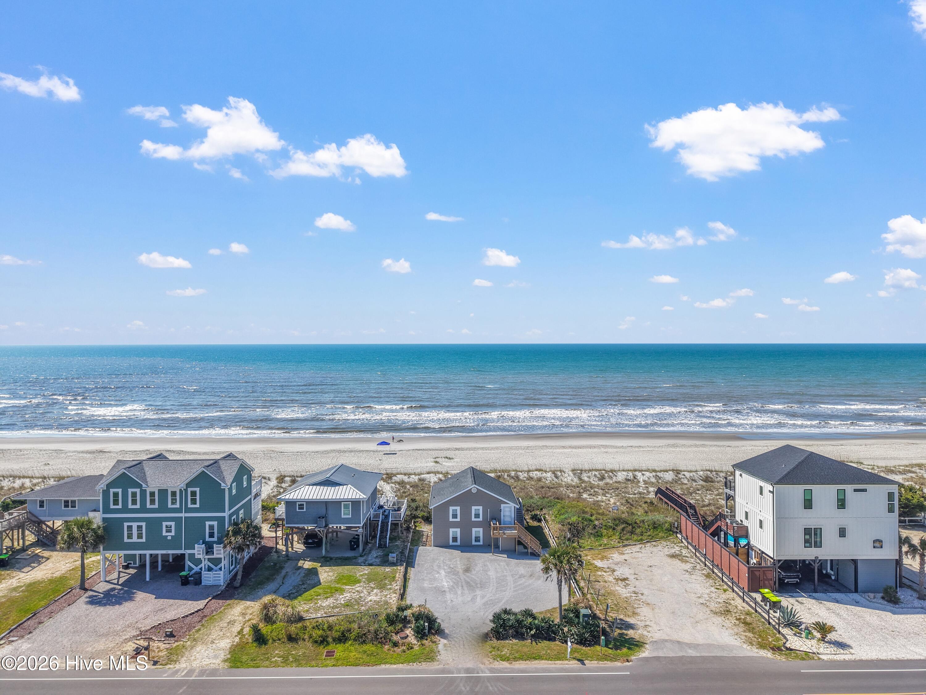 100567968 | Photo 52