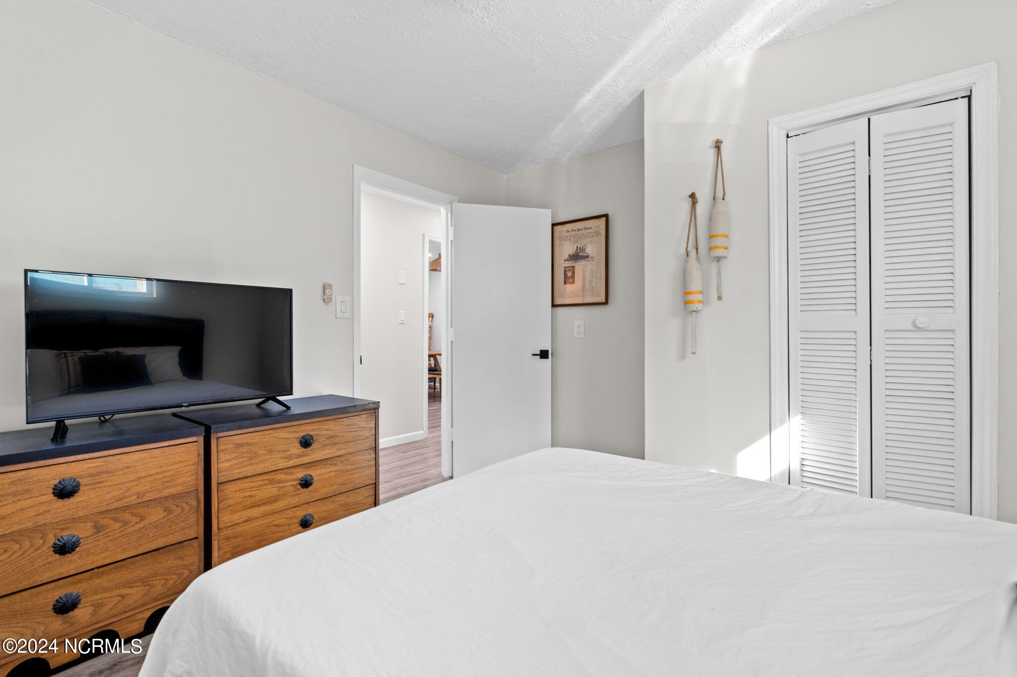 100566764 | Photo 24