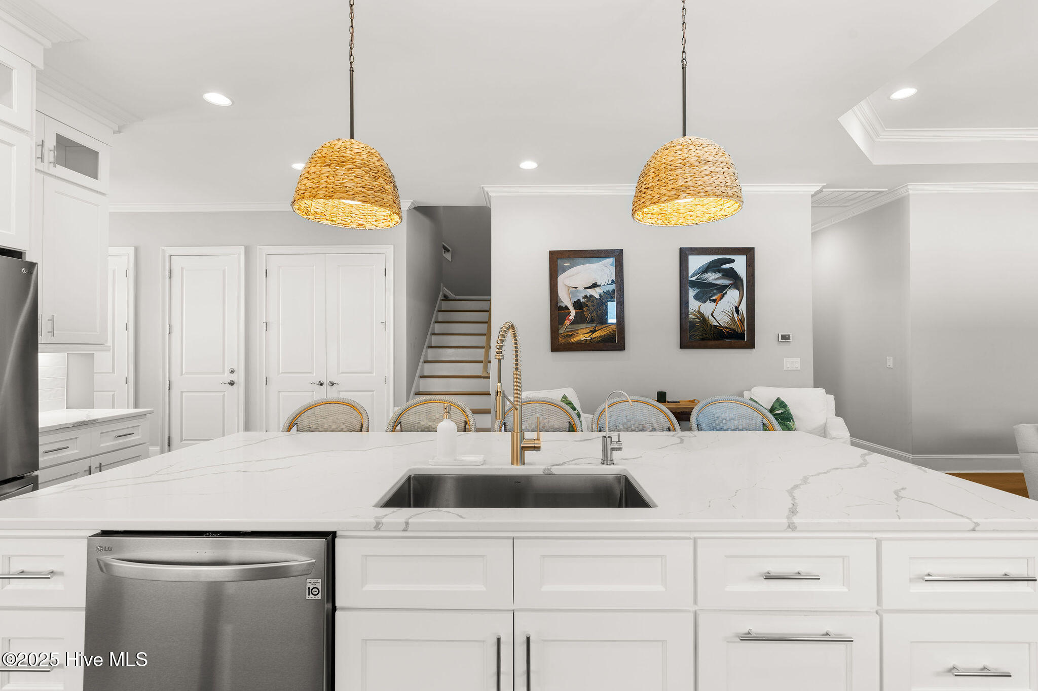 100527939 | Photo 21