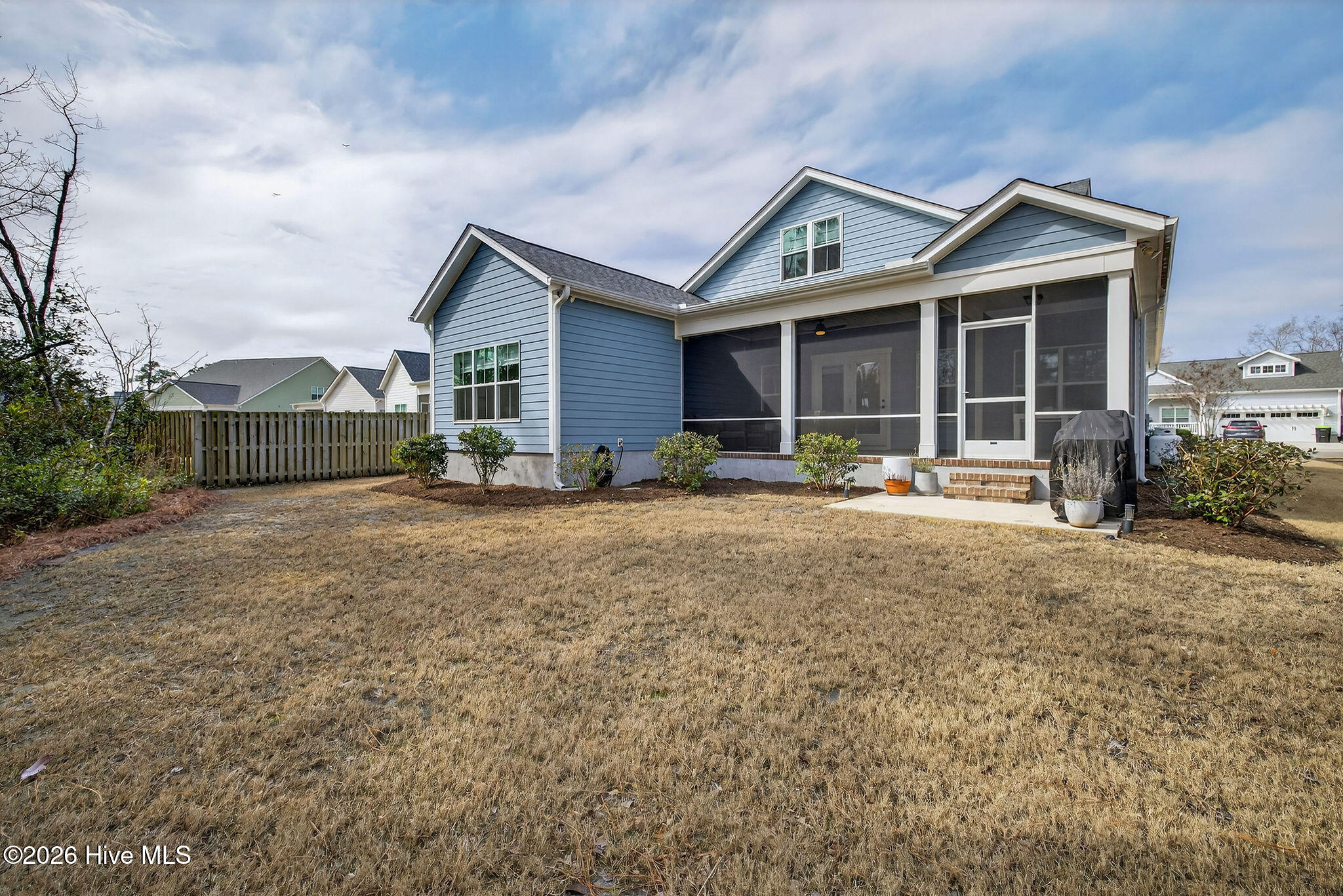 100558378 | Photo 49