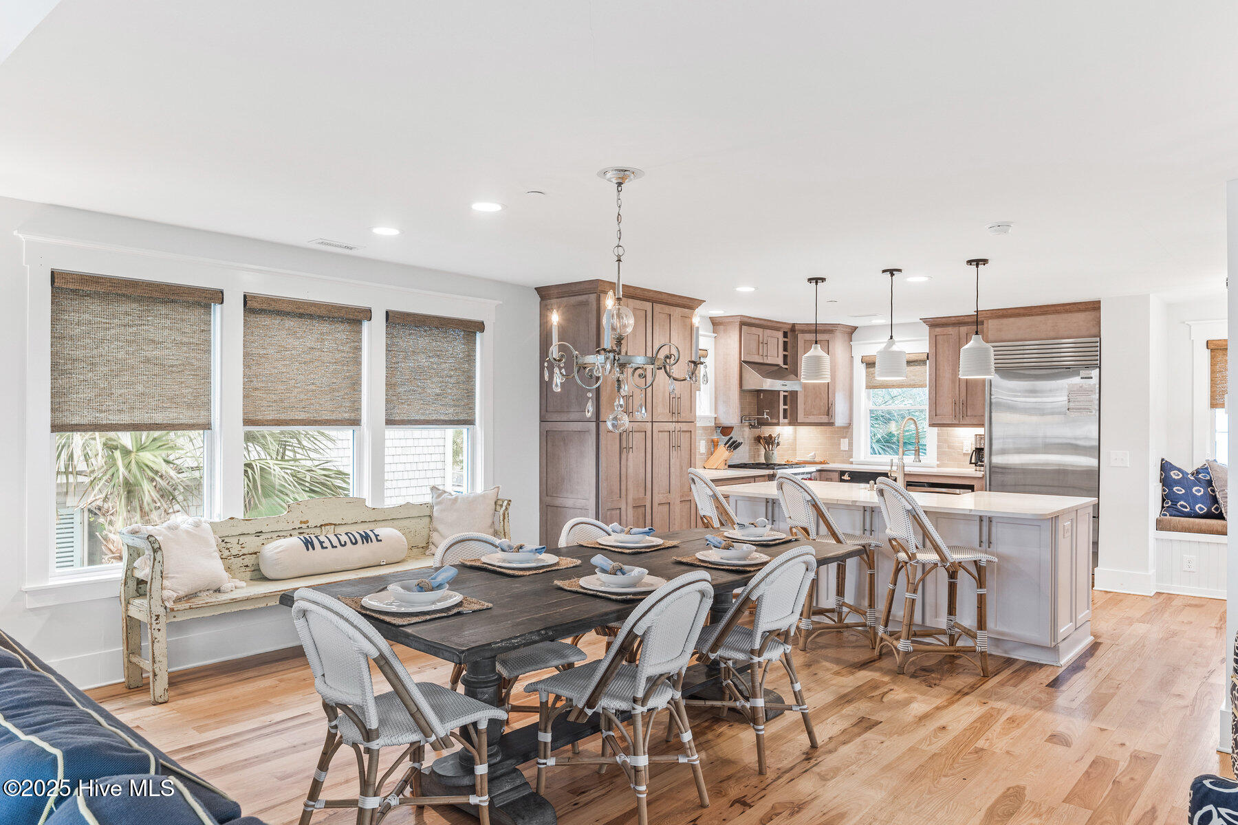 100521307 | Photo 11