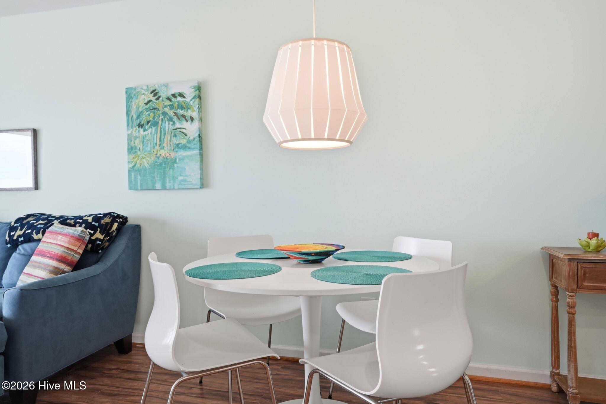 100557283 | Photo 18