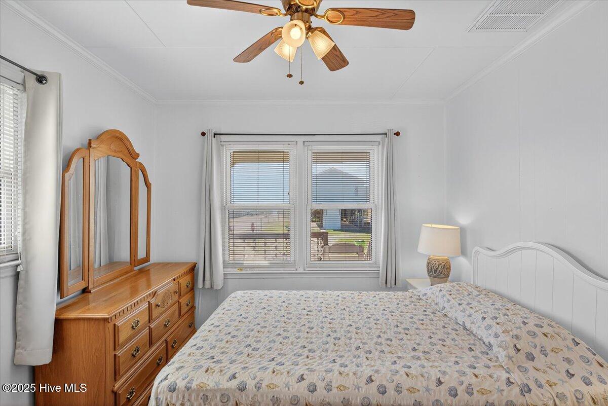 100536675 | Photo 17