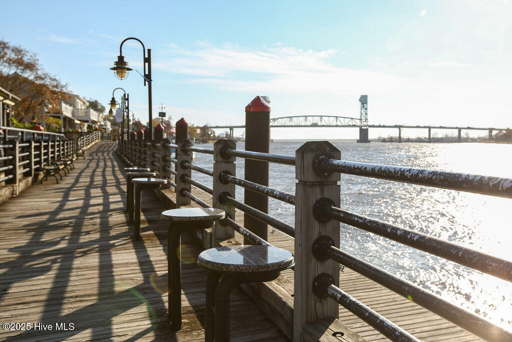 100544727 | Photo 38