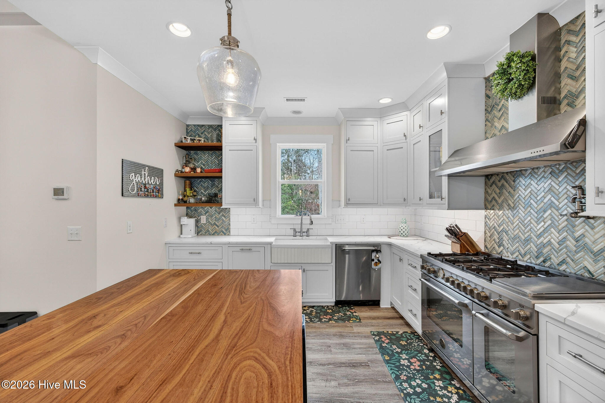 100555452 | Photo 14