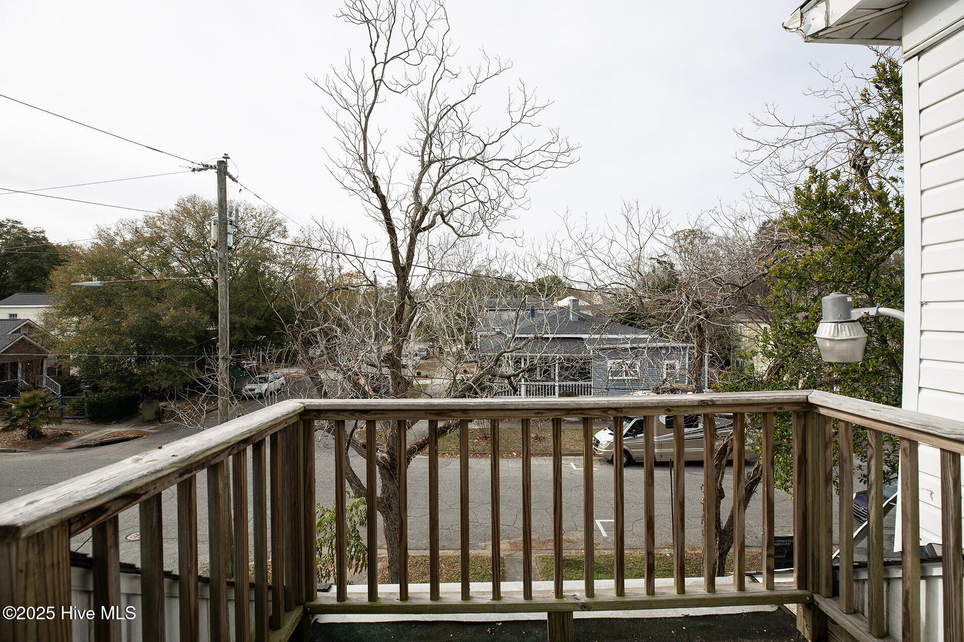 100544261 | Photo 35