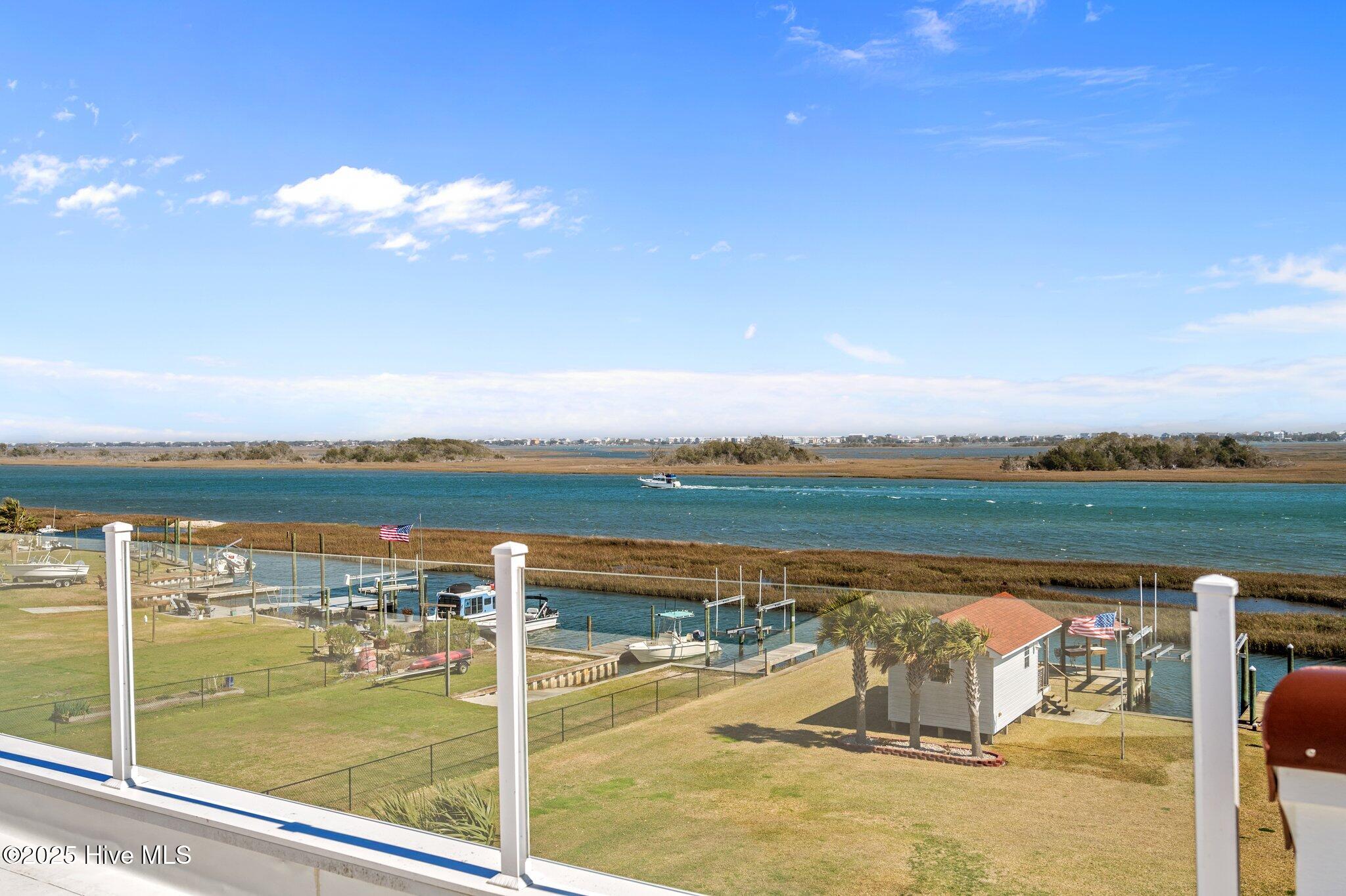 Homes for sale in Hampstead, NC | 1044 Mallard Bay Rd, Hampstead, NC 28443 | MLS# 100497602