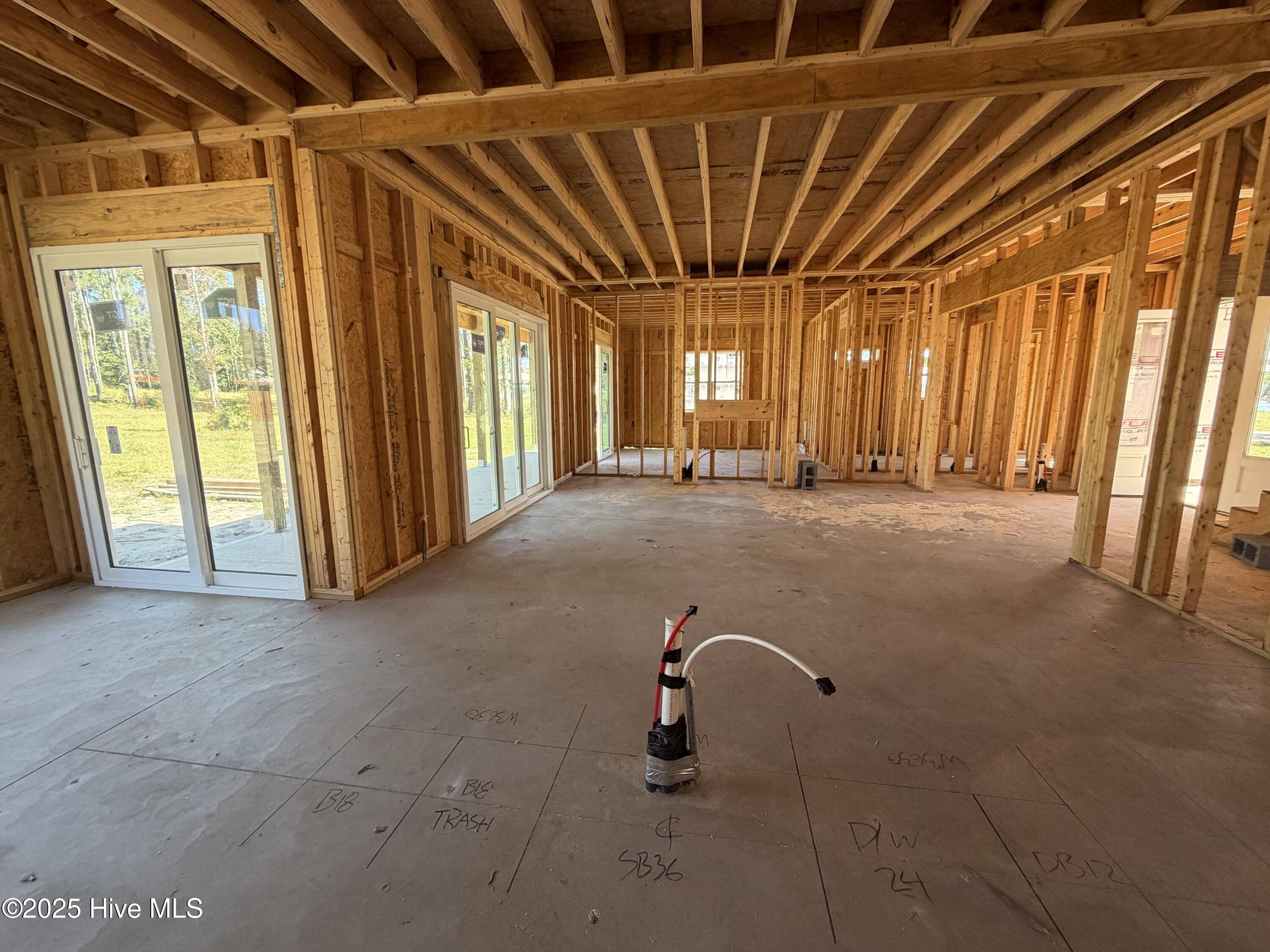 100534268 | Photo 12