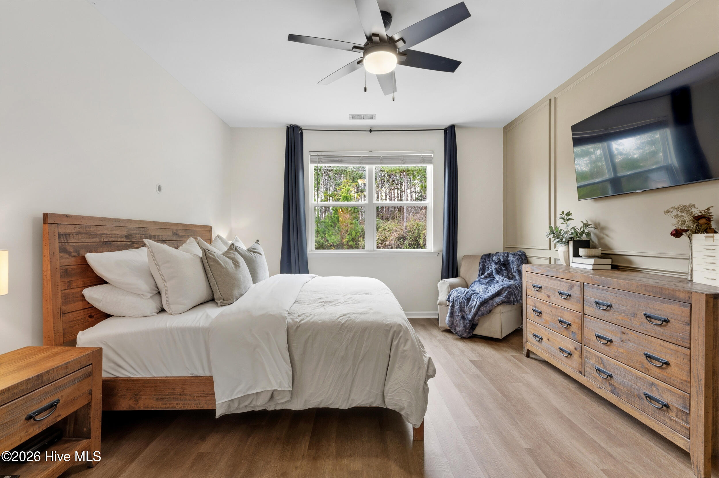 100555223 | Photo 19