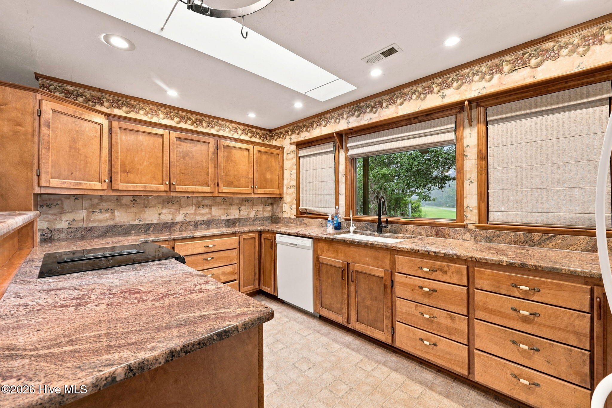 6001 Mainsail Point Road,Oriental