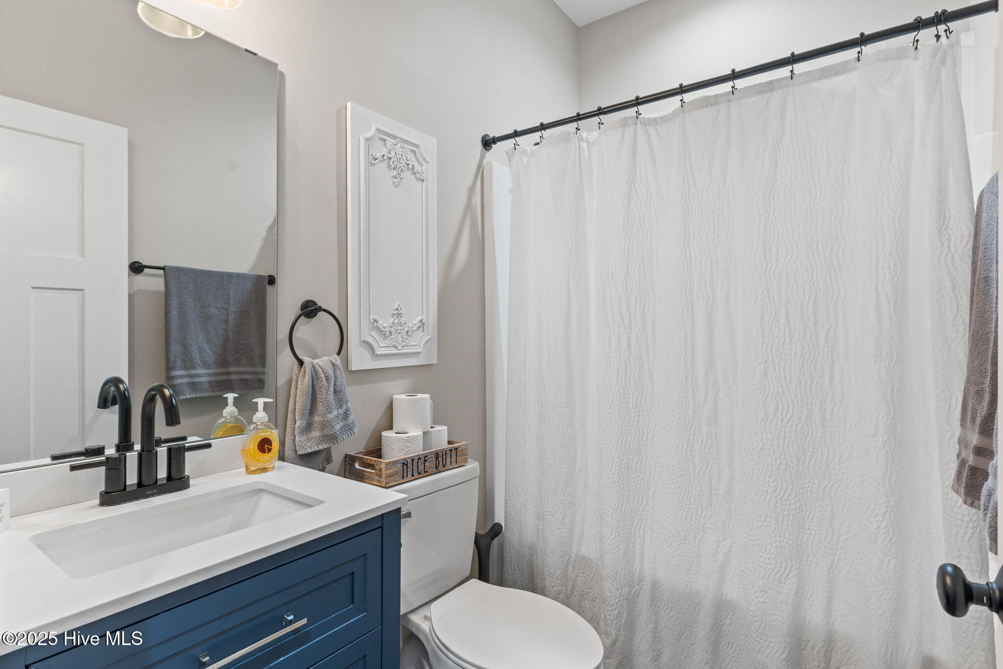 100533110 | Photo 26