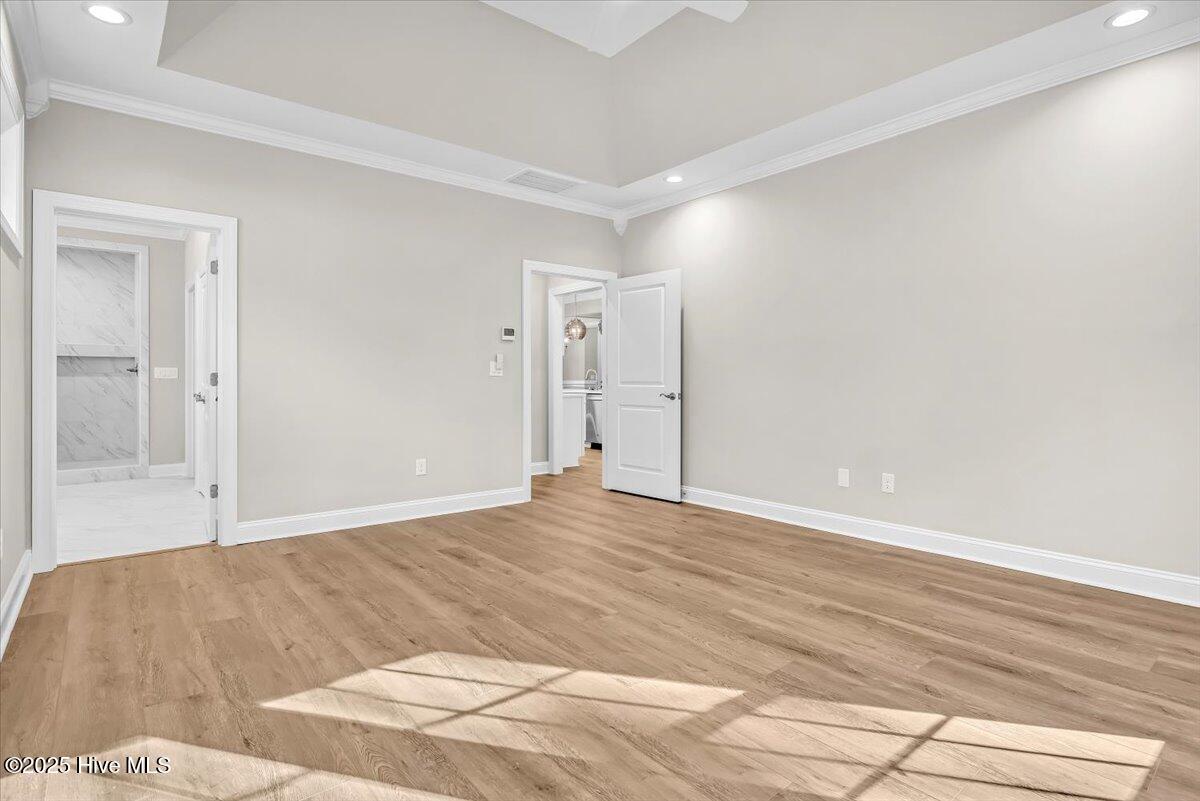 100505838 | Photo 34