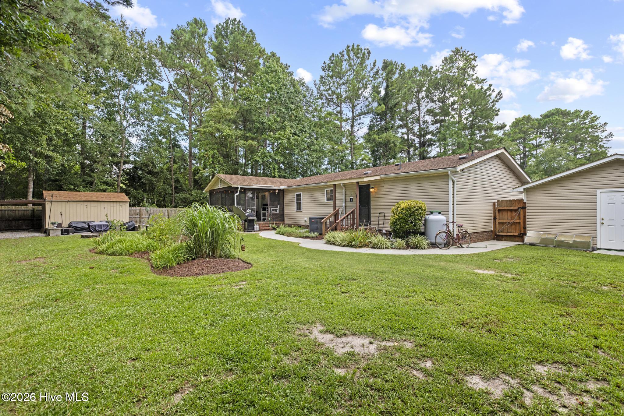 408 Quailridge Court,Peletier