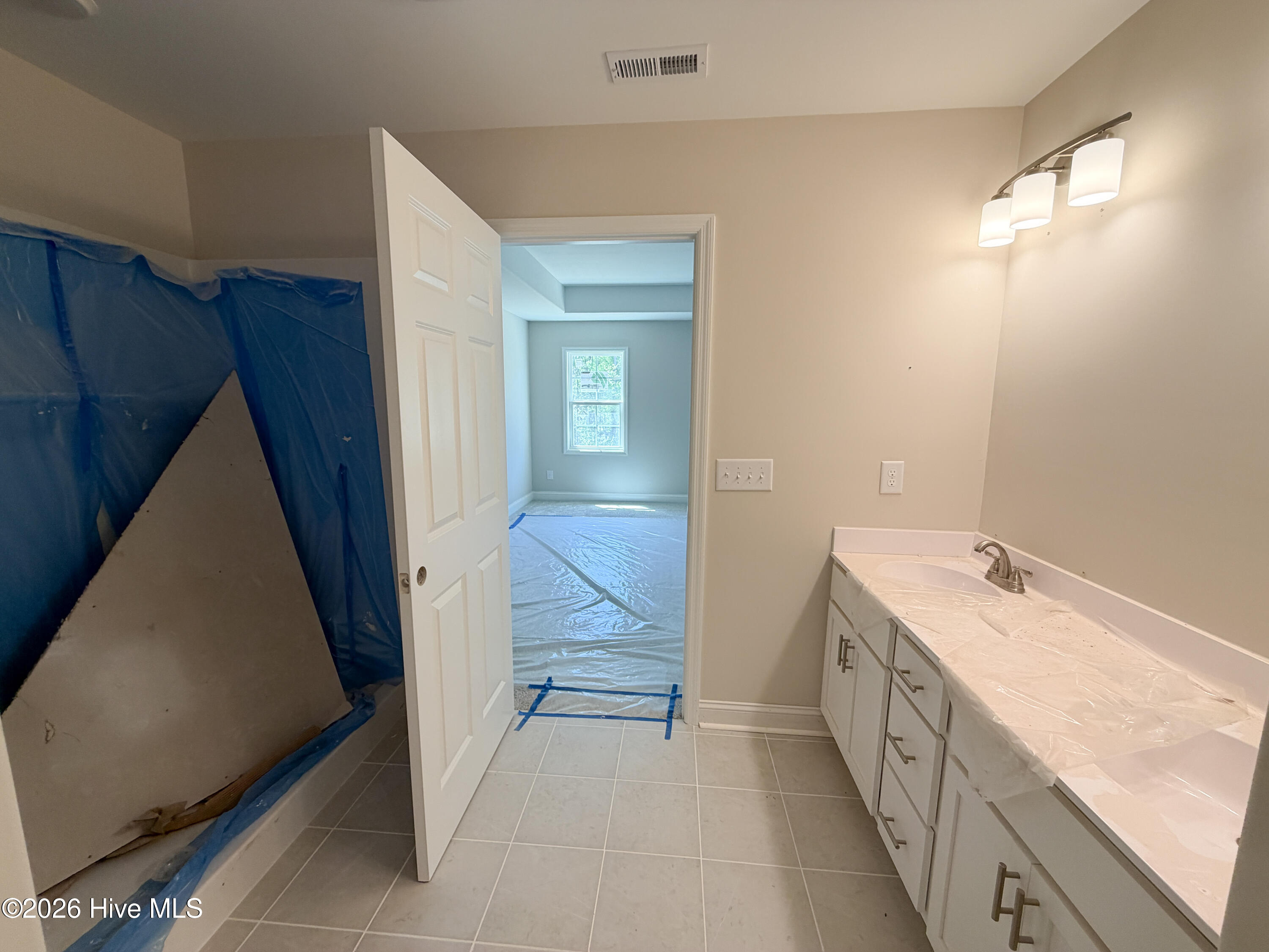 100552207 | Photo 14