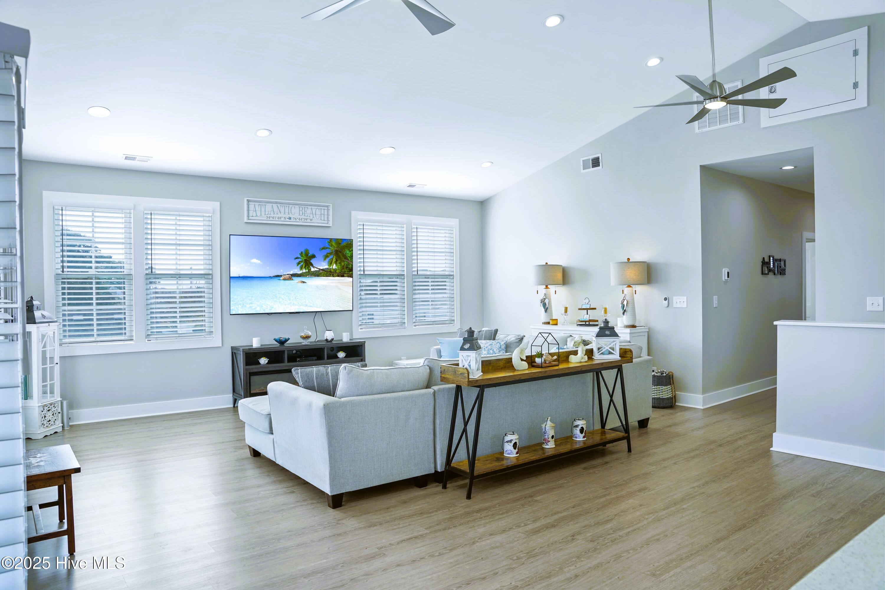 207 Fairview Street, Atlantic Beach, NC, 28512