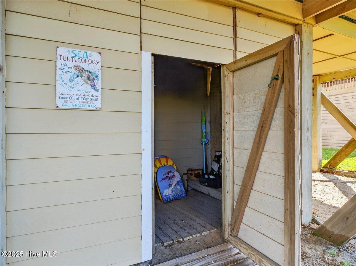 100521504 | Photo 47