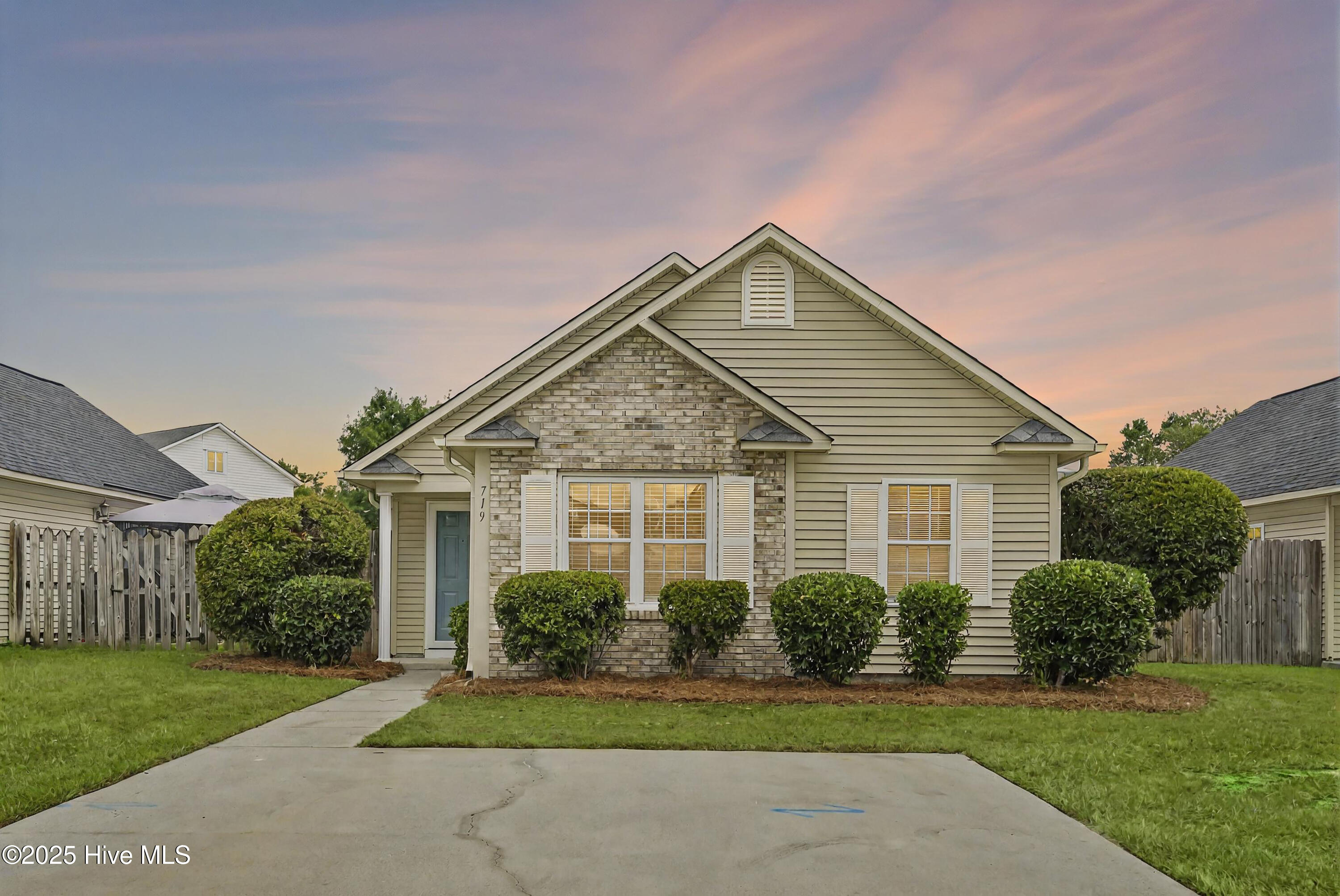 100531381 | Photo 29