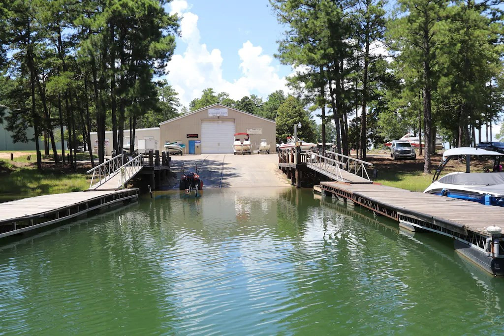 Undisclosed Address, Appling, GA, 30802