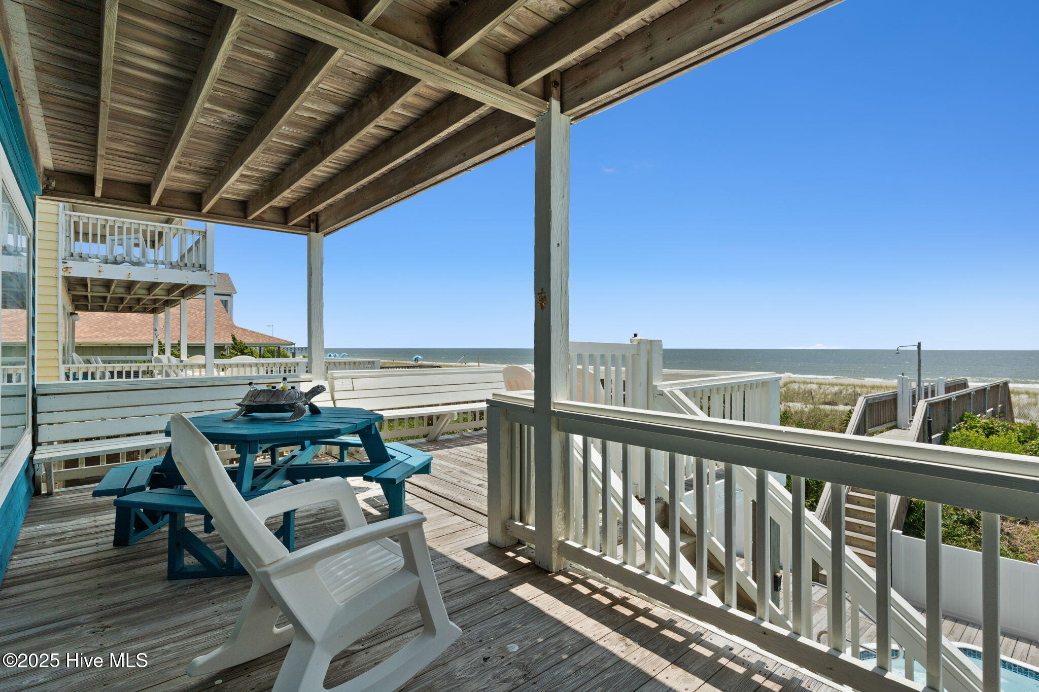 100515755 | Photo 44