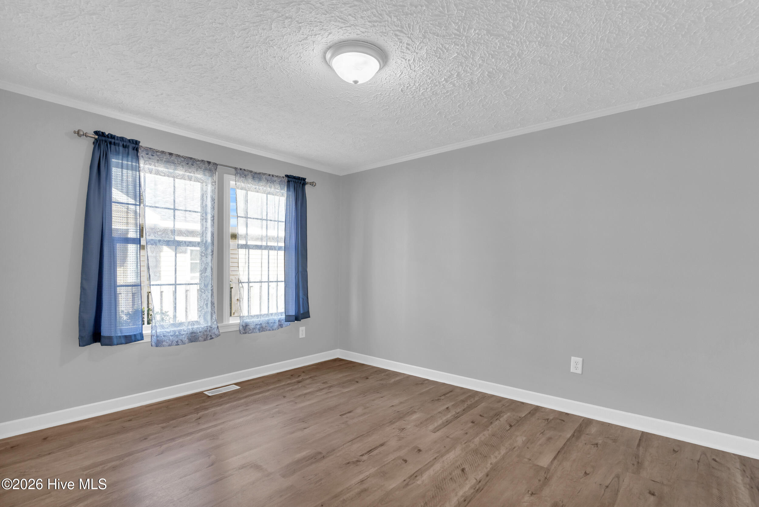 100550344 | Photo 20