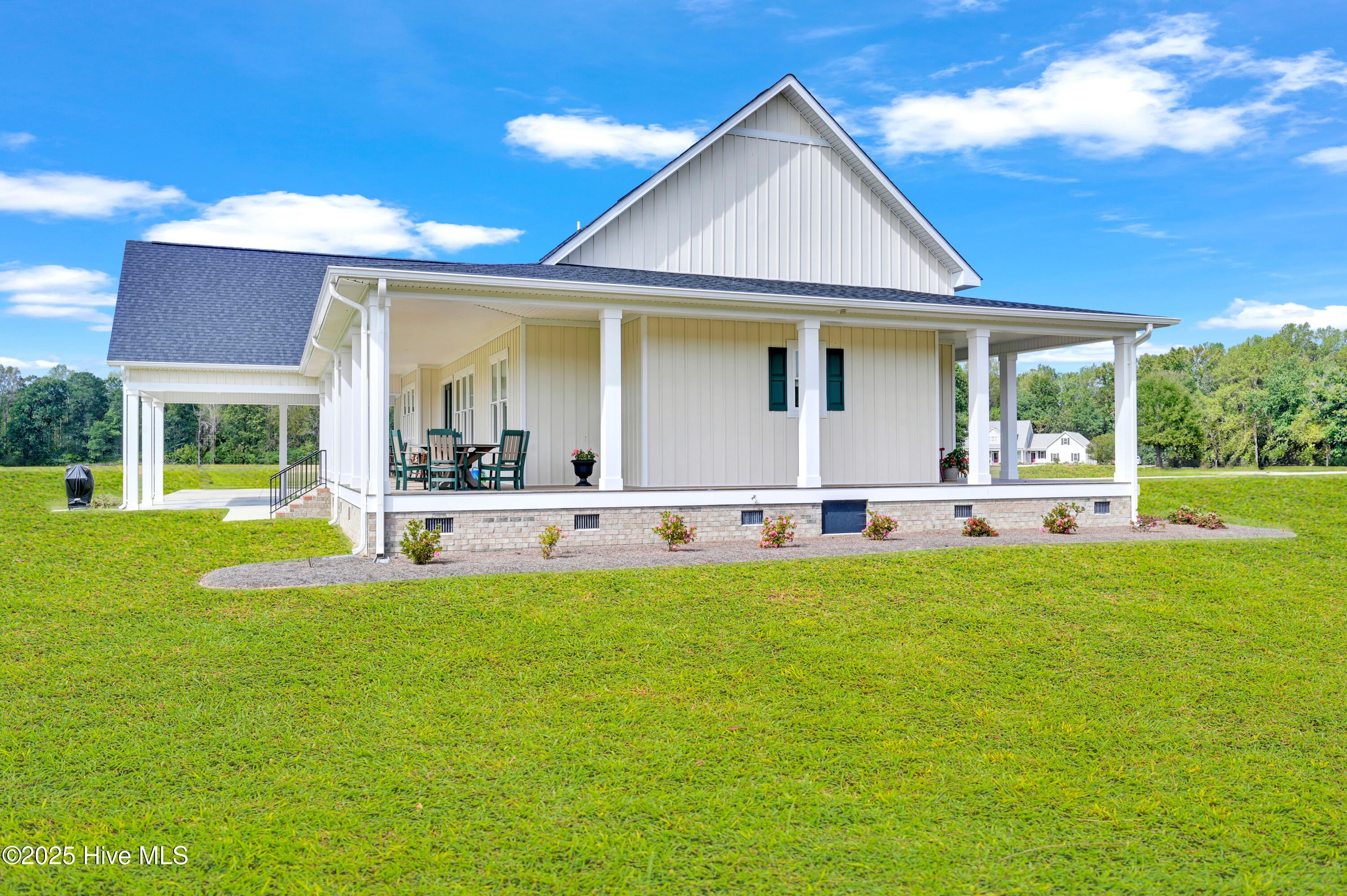 Homes for sale in Washington, NC | 260 Southwind Dr, Washington, NC 27889 | MLS# 100537416