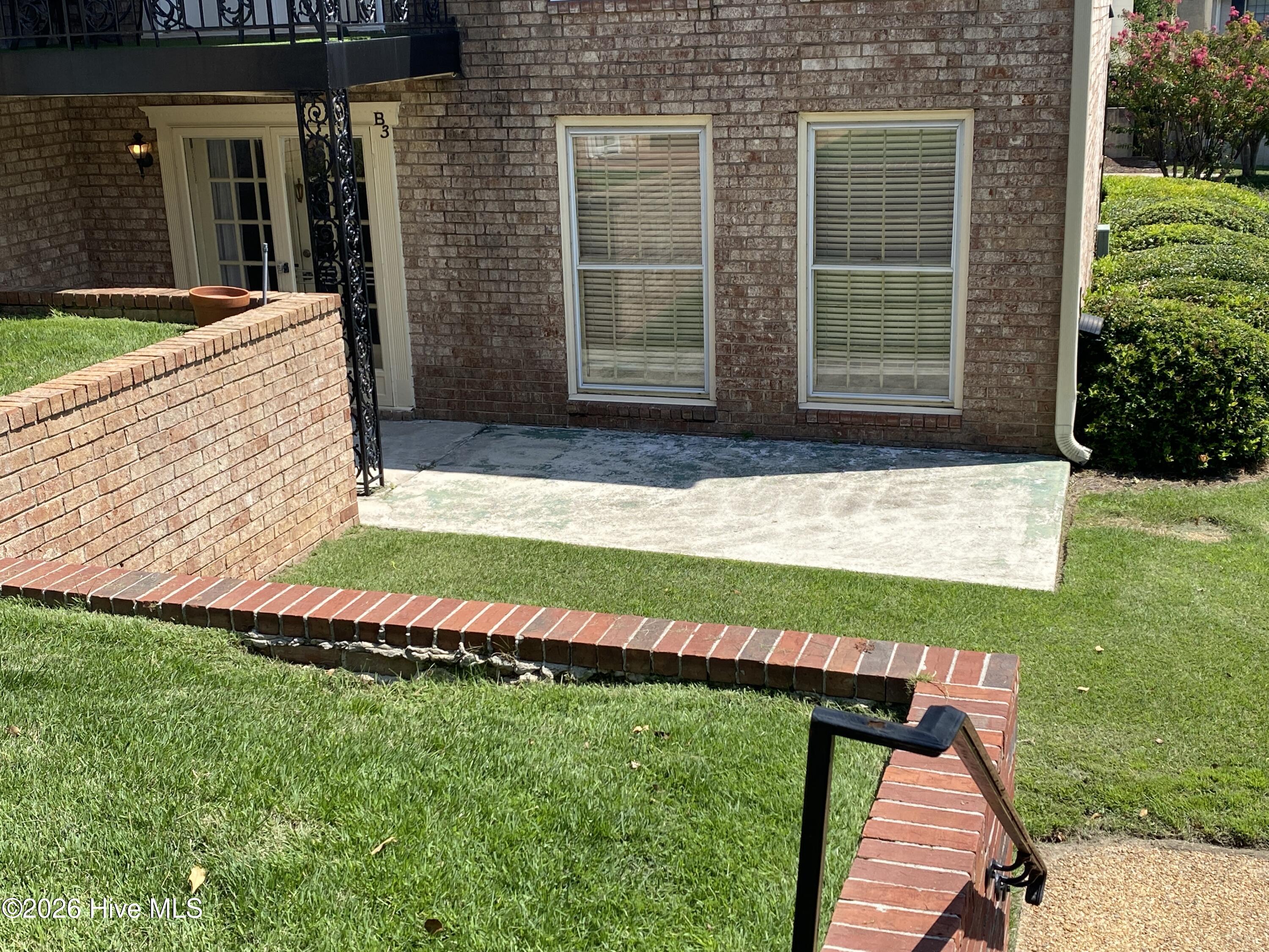 Listing Photo 1 - Condo for sale in building located at 1010 Hickman Rd, Augusta, GA 30904 - Unit #B3