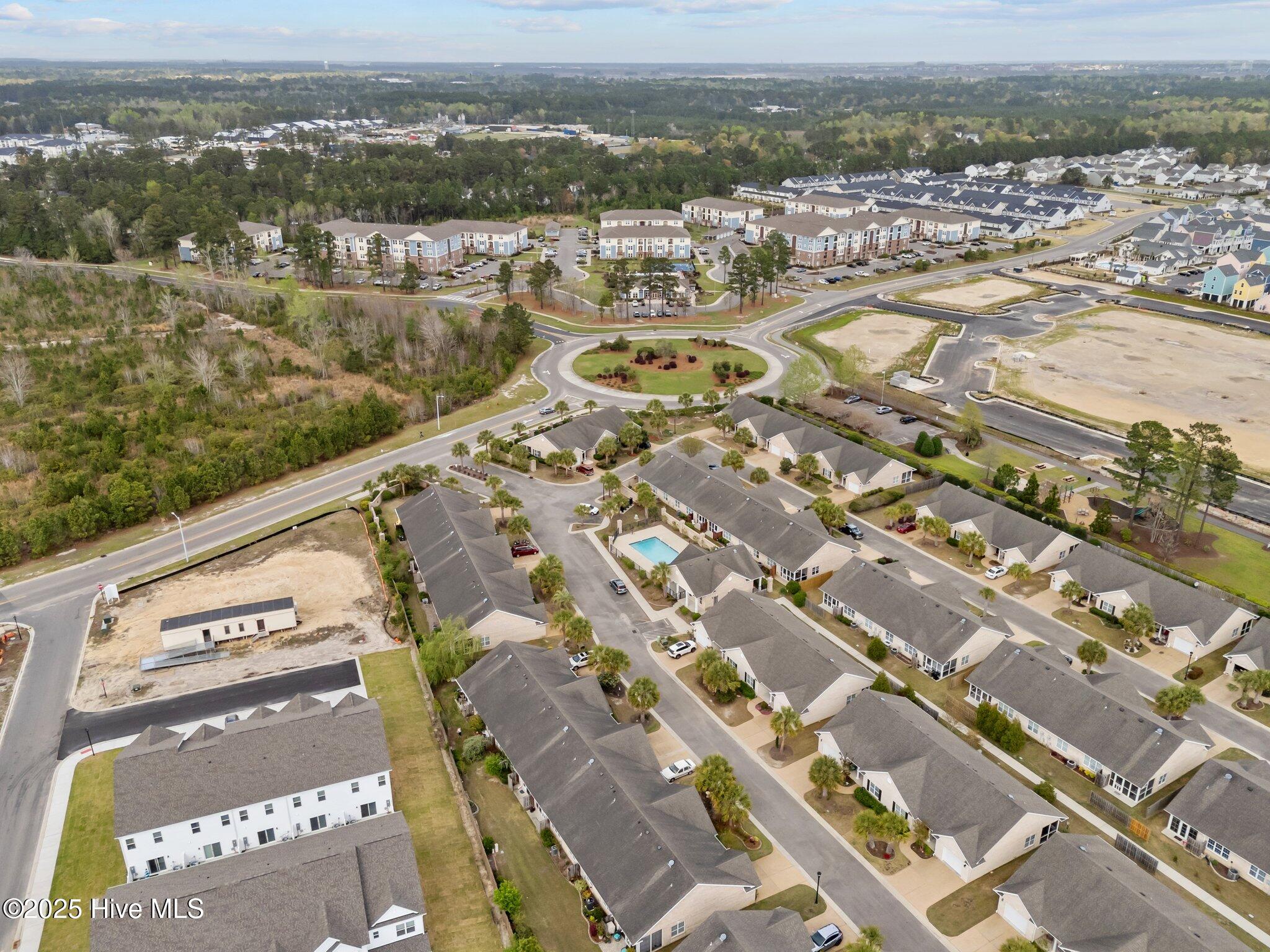 100513214 | Photo 45