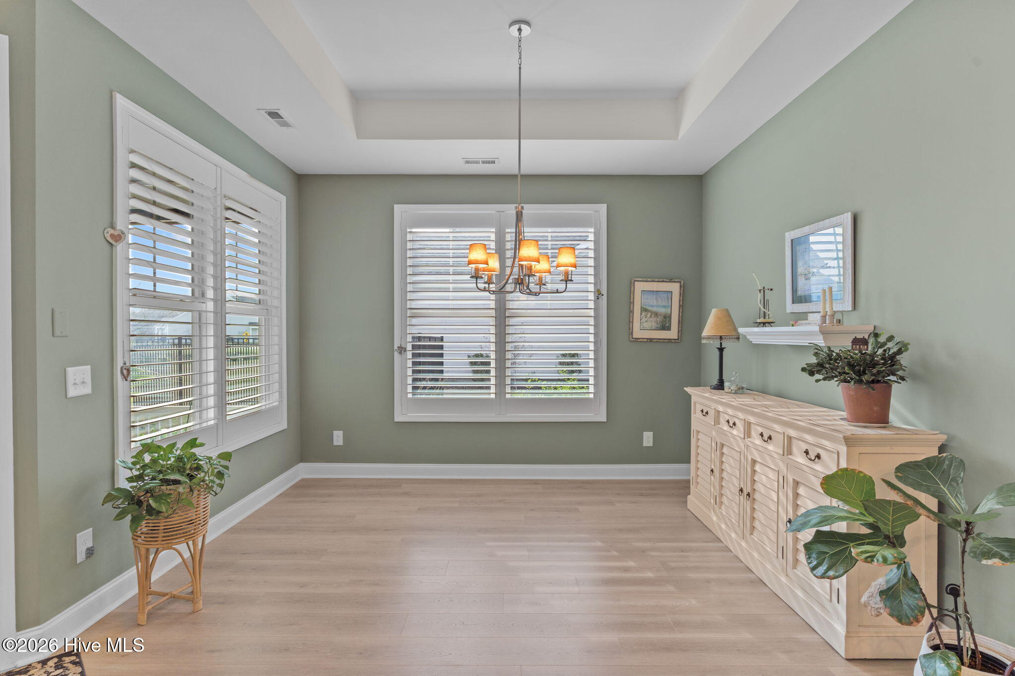 100559124 | Photo 22